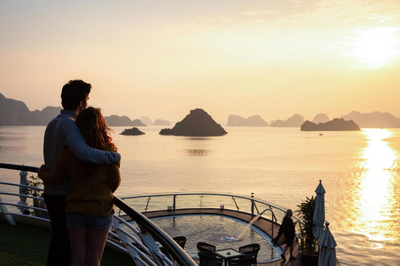 Stellar Of The Seas Cruise Hotel Ha Long Exterior foto